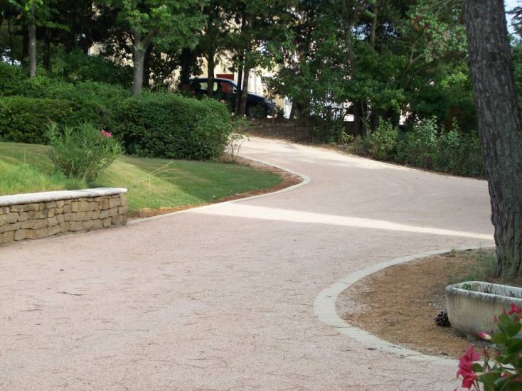 Entreprise pour viabilisation d'un terrain Marseille Bouches-du-Rhône