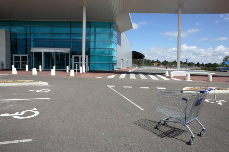 Marquage au sol parking peinture routière