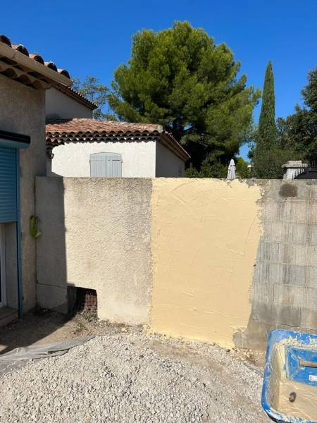 travaux d'enduit dans les bouches du rhone