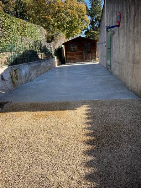 réalisation d'un dalle béton chez un particulier dans le 13