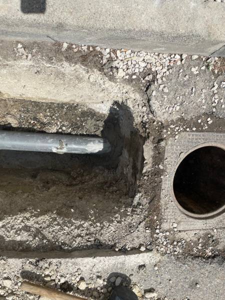 travaux de raccordement au tout à l'égout chez un professionnel