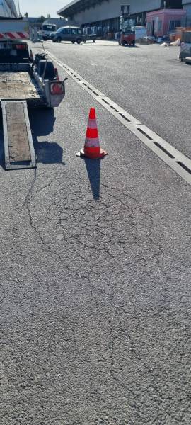 Réparation ciblée d'enrobé : faïençage et nids de poule