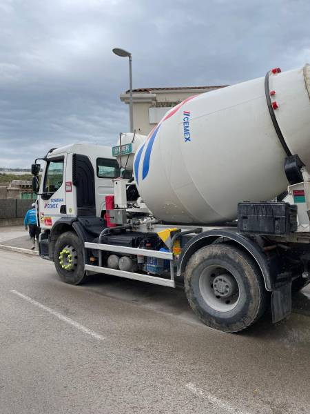Livraison du béton drainant sur chantier 