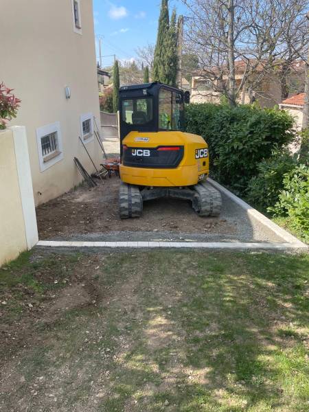 Travaux préparatoires avant pose d'enrobé noir chez un particulier dans le 13