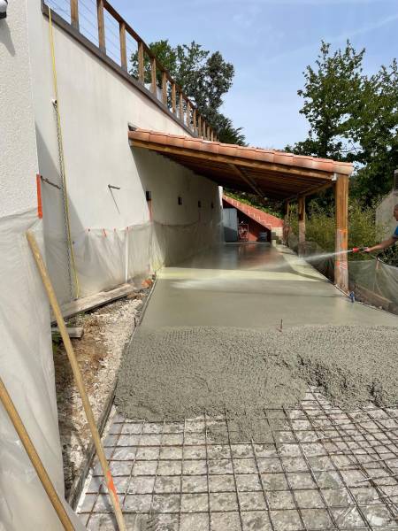 Collage du béton désactivé pour villa individuelle