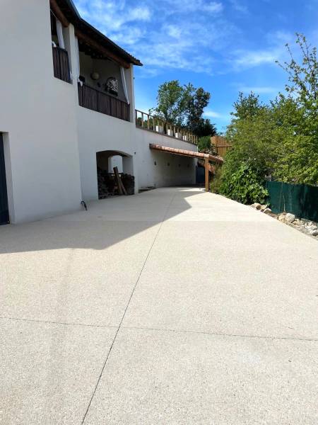 Entreprise de TP pour travaux de béton désactivé près d'Aix-en-Provence