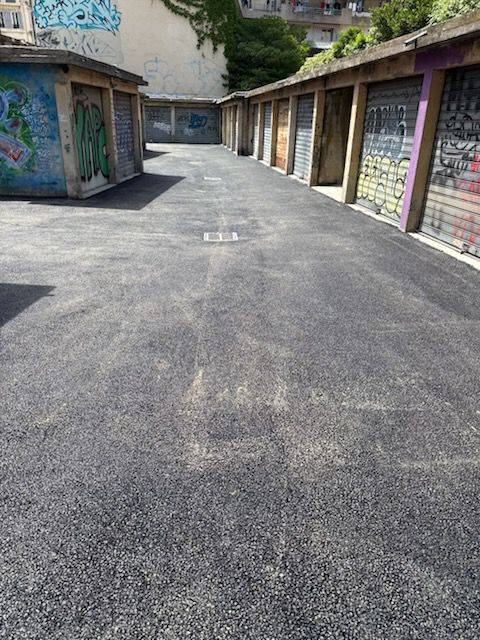 Chantier d'enrobé pour une remise en état dans un parking en copro à Marseille
