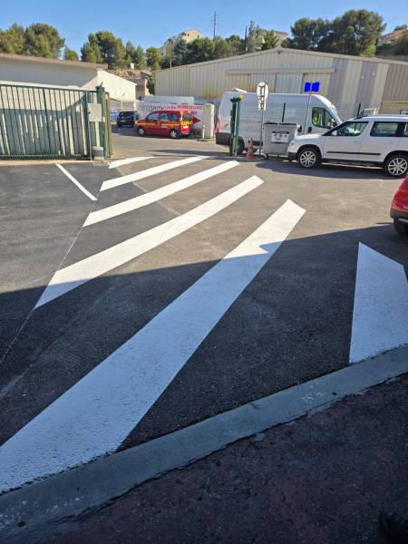 Marquage au sol zébra 