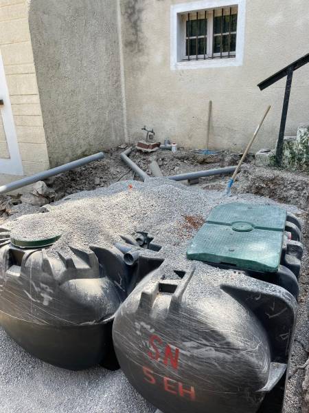 La fosse septique écologique et économique avec média à base de coquilles de noisettes