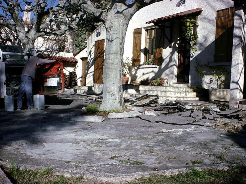 Décroutage de l'ancien revêtement viellissant