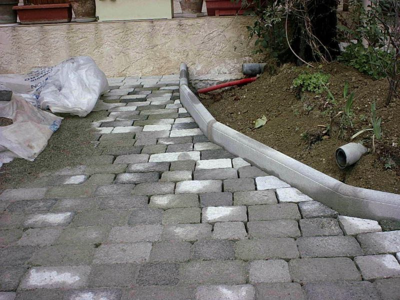 Jointage de pavés au sable