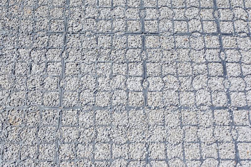 Dalles stabilisatrices à gravier perméables pour aire de stationnement à Marseille