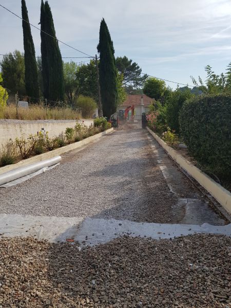 Pose de géotextile avant application de grave