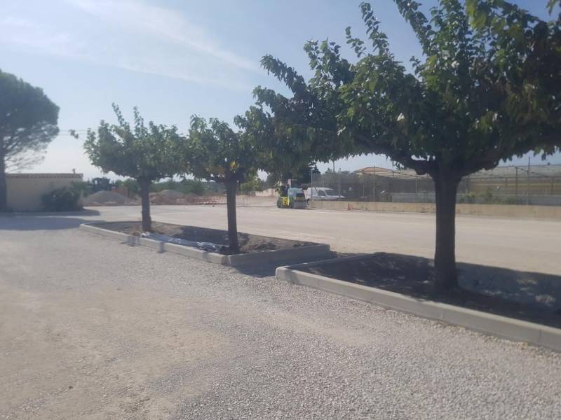 Goudronnage d'un parking pour un professionnel dans le 13